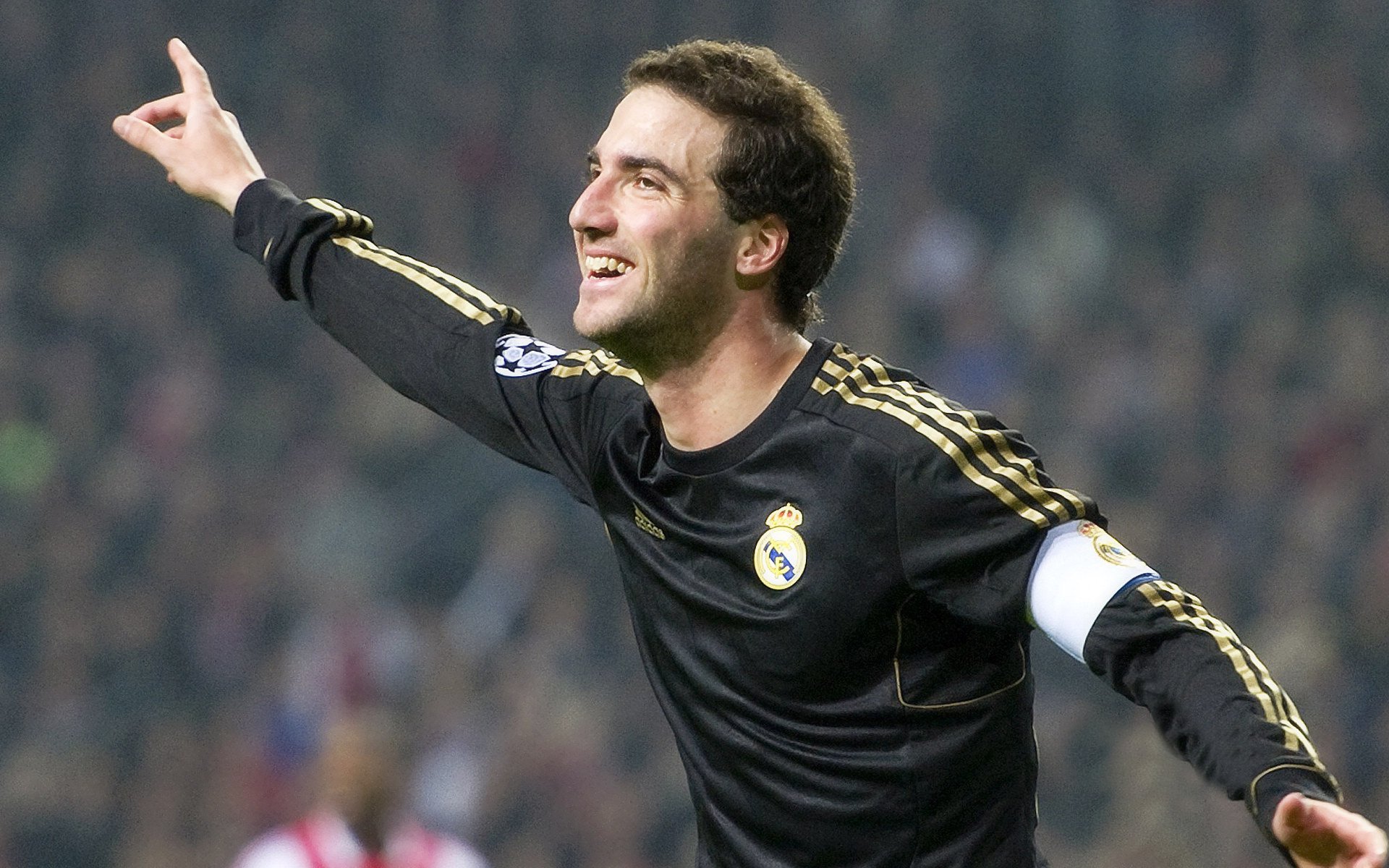 《幕后故事：知名选手的专属训练秘笈》，幕后成员