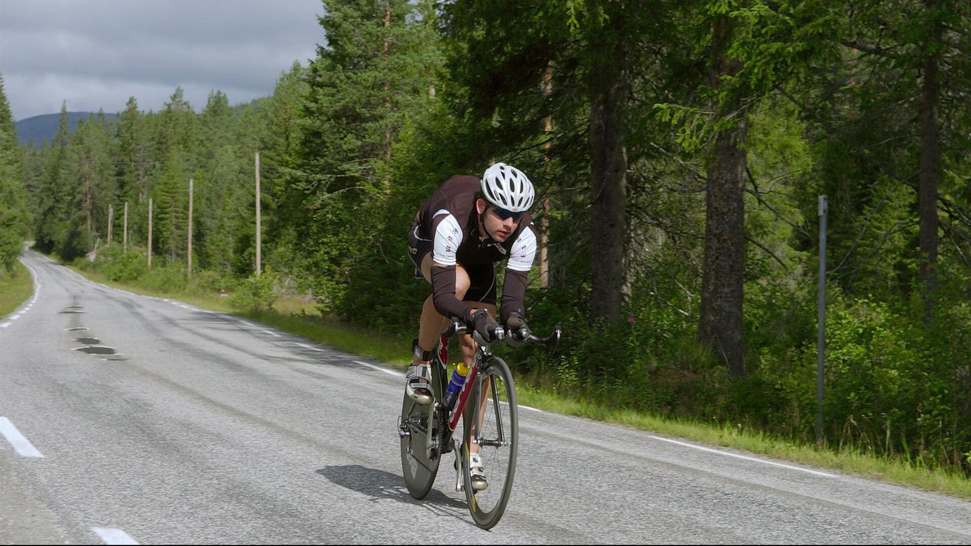 《战术深度：高手解析比赛中关键的操作细节》，比赛战术名词解释
